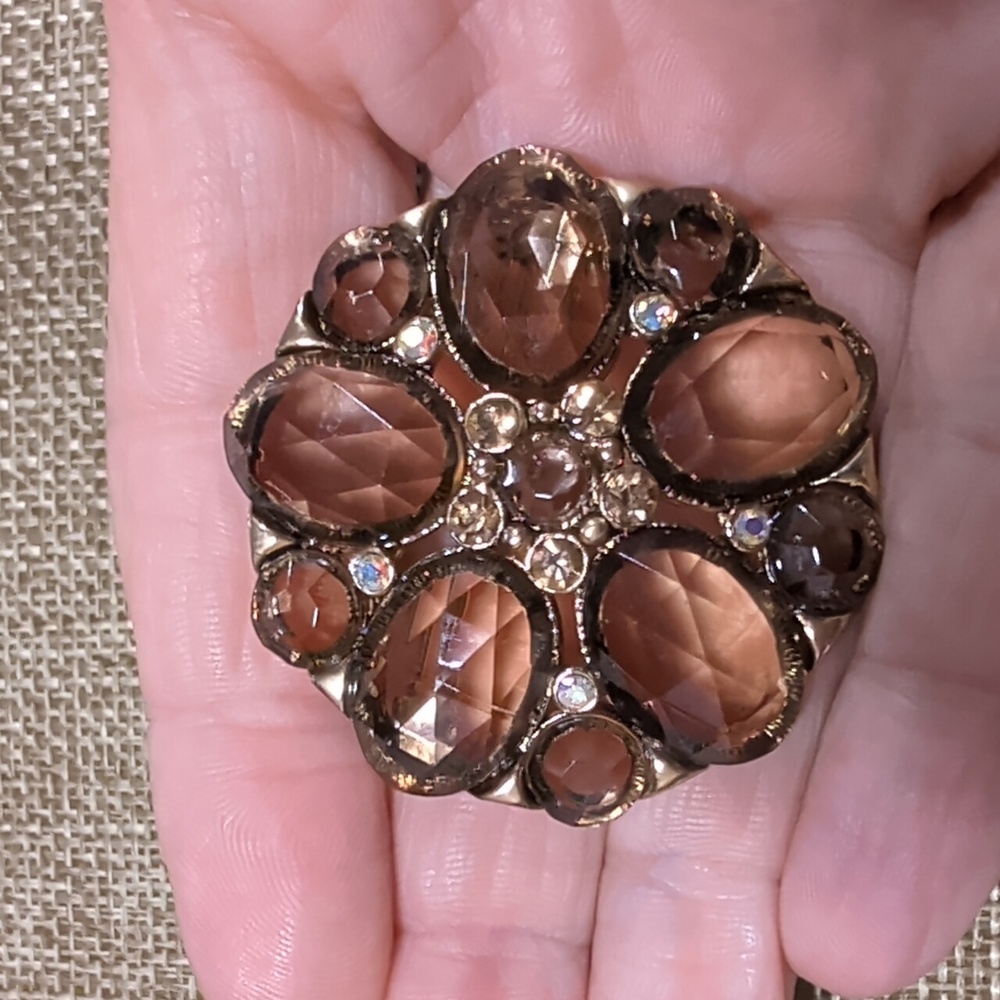 Vintage Flower Pattern Brooch - image 5